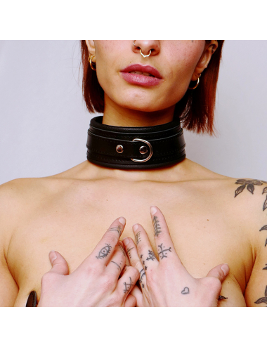Collier en cuir molletonné...